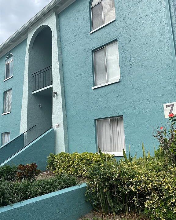 1st image of 235 114TH AVENUE N #1