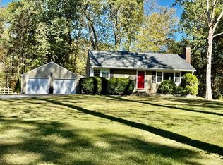 95 Colchester Ave, East Hampton, CT 06424