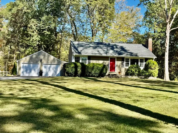 95 Colchester Avenue, East Hampton, CT 06424