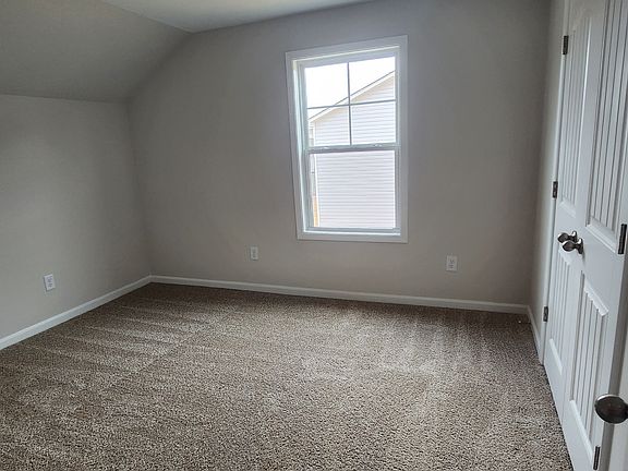 5th image of 326 Alameda Ln