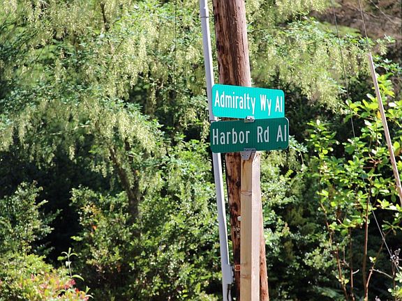 5th image of 11220 Admiralty Way