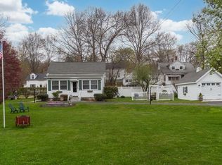 1 Sand Ct, Clinton, MA 01510