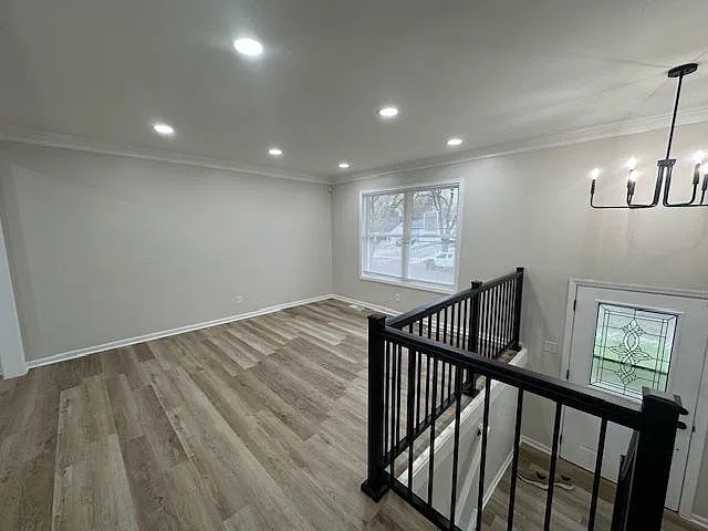 207 Pacific Dr — Photo 3