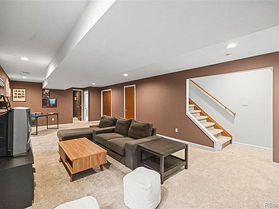 4th image of 3733 W Union Avenue