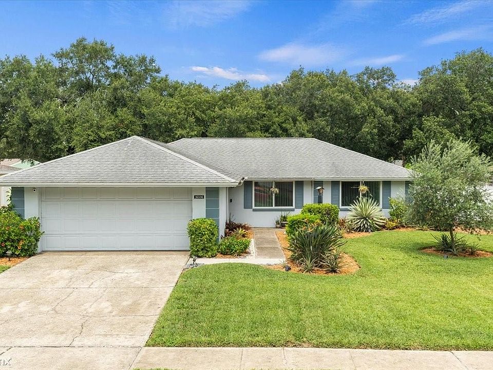 1st image of 16506R Lonesdale Pl