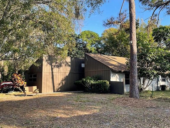 3rd image of 2896 Grand Cayman St