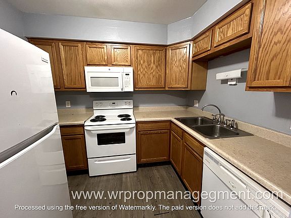 2nd image of 1442 Brooke Park Dr #5
