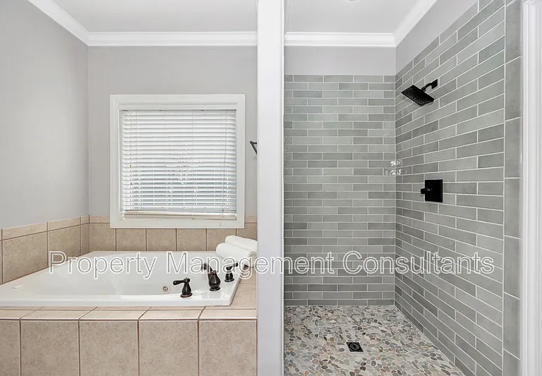 108 Blackwood Dr NW — Photo 39