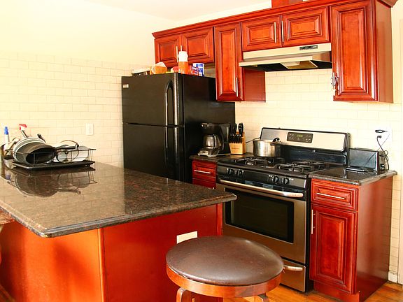3rd image of 8895 26th Ave APT 3C