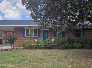6173 Taylor Dr, Macon, GA 31216