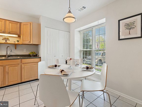 5th image of 14717 Southwarke Pl