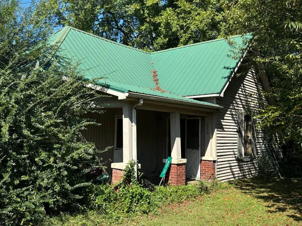 373 Lake Ave, Lebanon, KY 40033