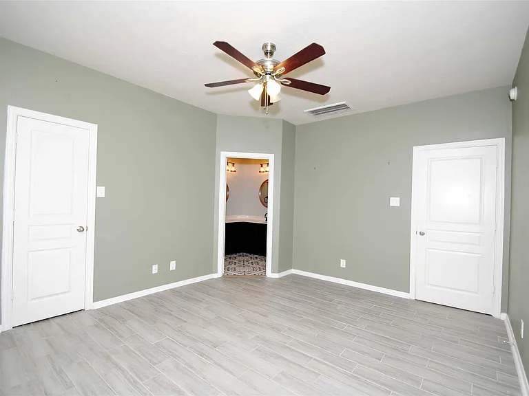 7019 Hazelnut Ln — Photo 16