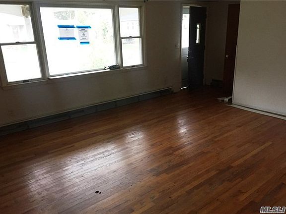 2nd image of 81 Wavecrest Ave