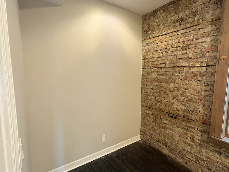 1077 N Paulina St #3 — Photo 10