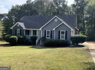 102 Bridlewood Dr, Lagrange, GA 30240