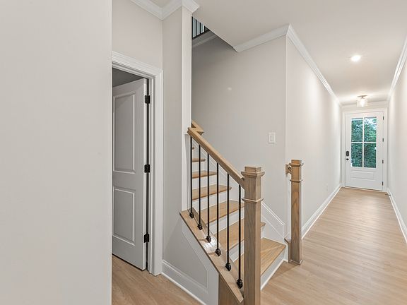 4th image of 805 Stickley Oak Way