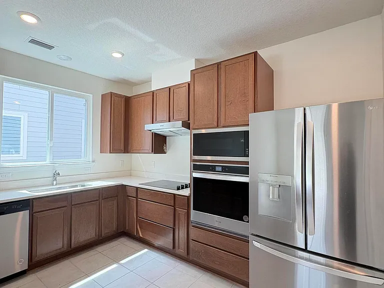 302 Rambling Brook Trl — Photo 12