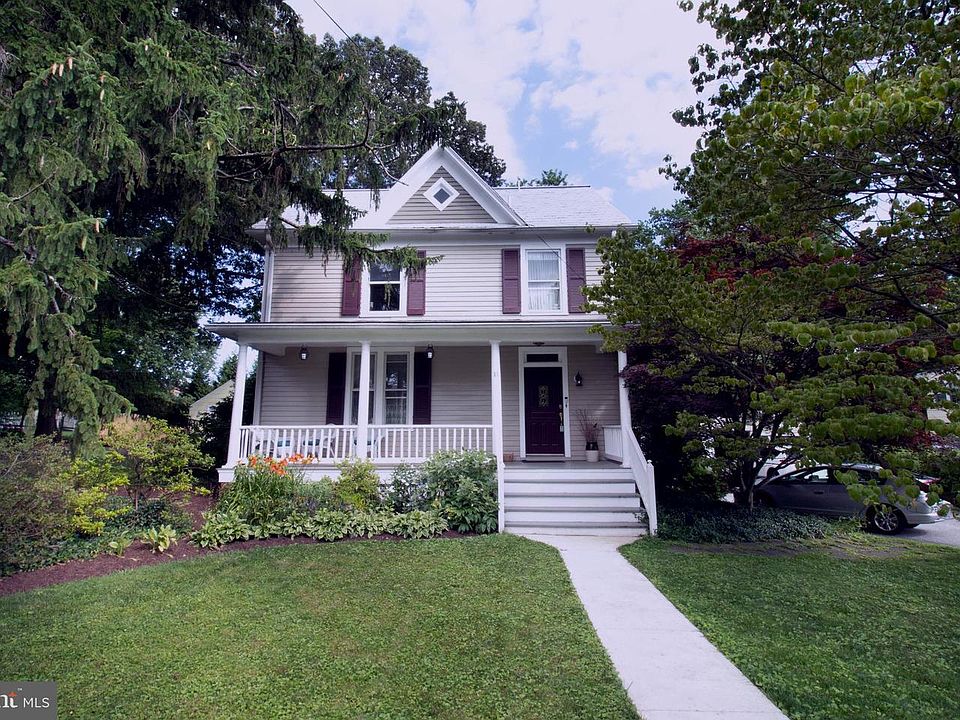 1st image of 11 Brookes Ave