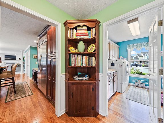 4th image of 51054 Placid Pointe Ct