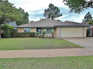 2412 SW 77th Pl, Oklahoma City, OK 73159