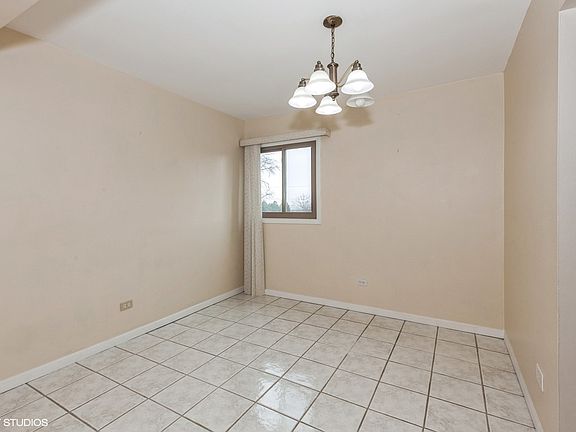 4th image of 787 Wilson Ave APT 12