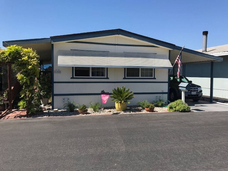 1st image of 15261 Beach Blvd #105