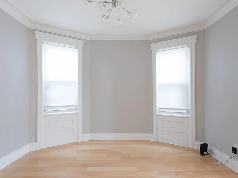50 Hauxhurst Ave #1 — Photo 10