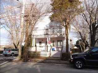 99 3rd St, Newport, RI 02840