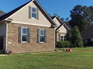 344 Scuppernong Ln, Lillington, NC 27546