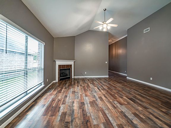 5th image of 10321 English Manor Dr