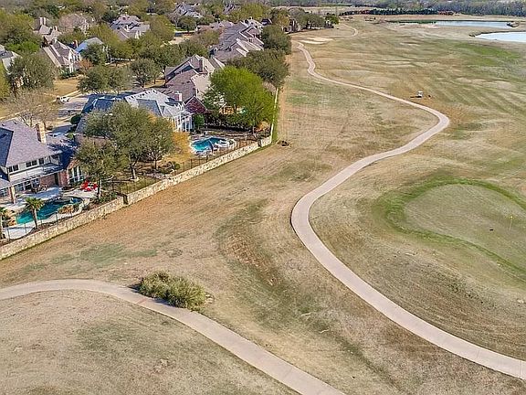 5th image of 809 Glen Rose Dr