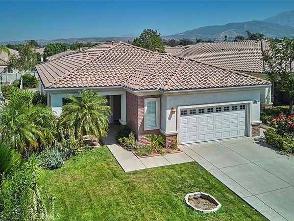 5th image of 930 Avenal Way