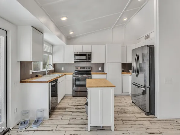 8137 W WOOD Drive, Peoria, AZ 85381