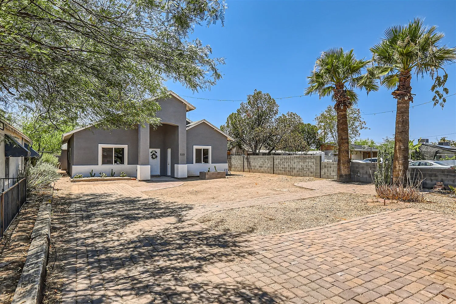 3 bed, 2000 sqft, $2,800 — Photo 1