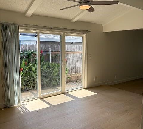 3rd image of 2824 Edison Ave
