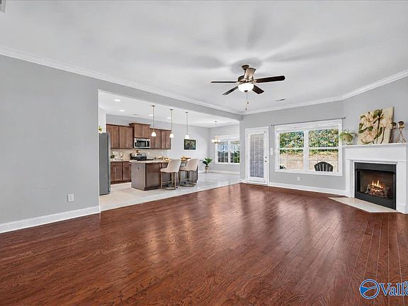 5th image of 121 Berry Farm Rd