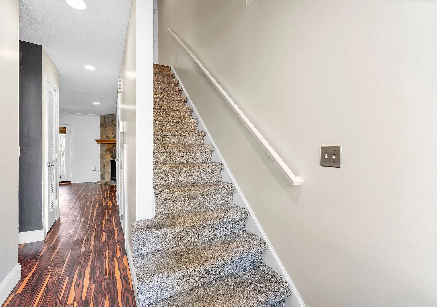 Taylors - 2Bd/2.5Ba, 1200SF — Photo 4