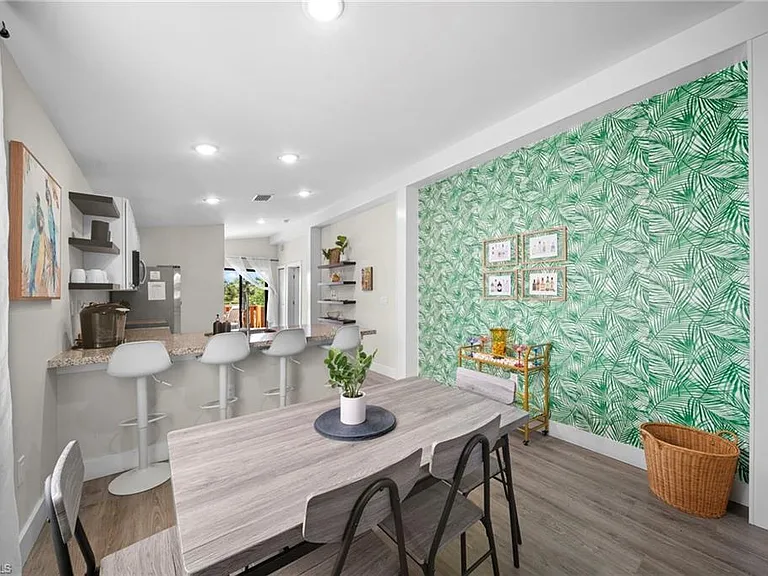 3260 Woodside Ave — Photo 8