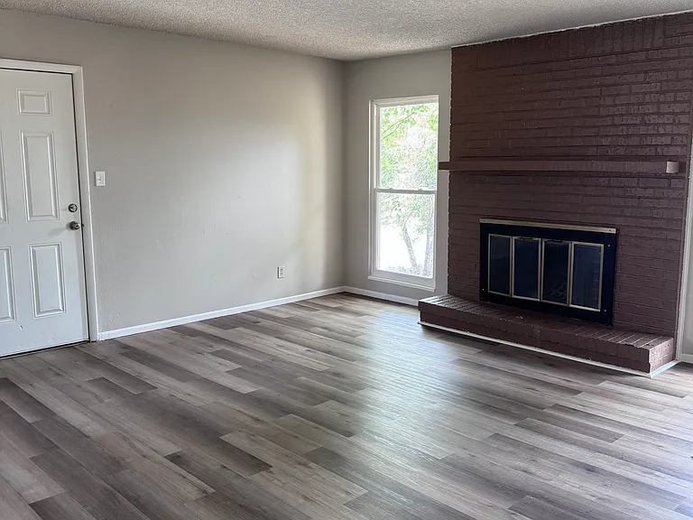 4050 Ruskin Way #3 — Photo 3