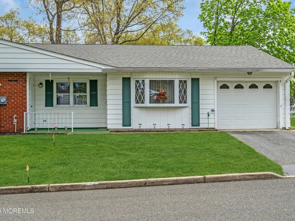 7 Arkansas Drive #A, Whiting, NJ 08759
