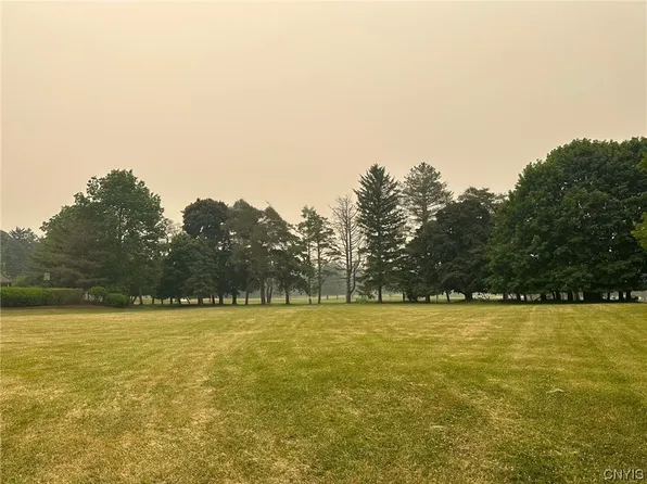 6 Green Links Turn #6, Auburn, NY 13021