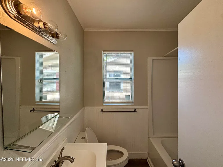 3352 College St — Photo 12