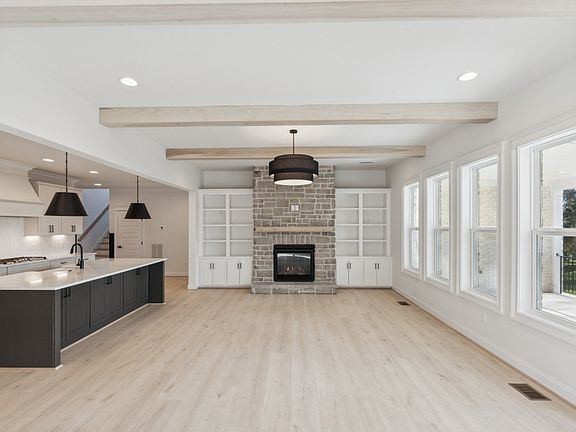 5th image of 2516 Park Dr