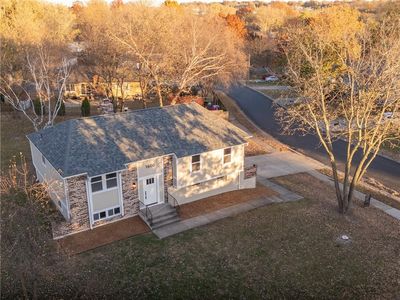 1600 NW Winchester Pl, Blue Springs, MO, 64015