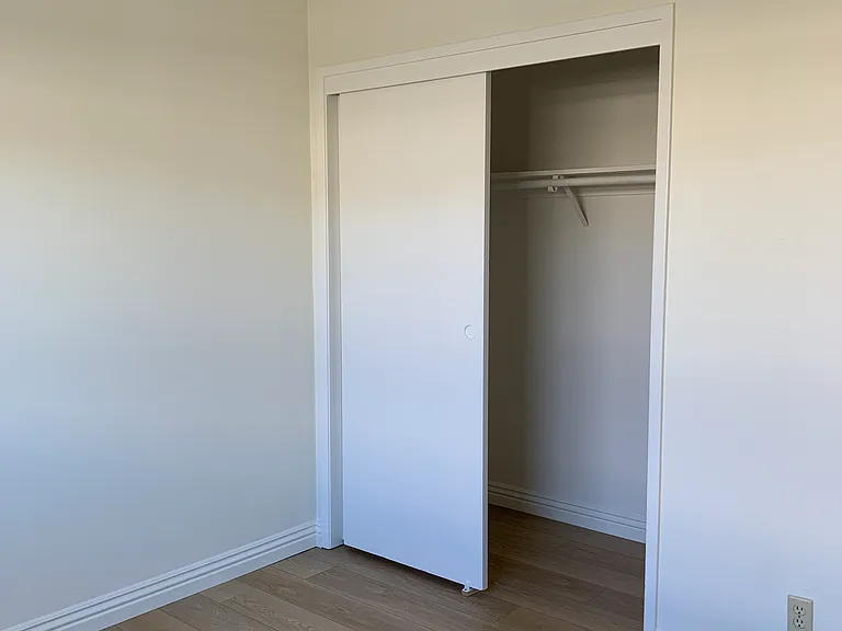 1929 California St #5 — Photo 10