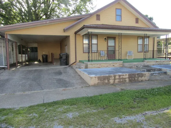111 N Columbus Ave, Golconda, IL 62938
