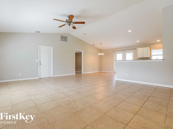 4th image of 7369 Skycrest St