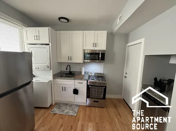 1624 W Beach Ave APT 2R, Chicago, IL 60622