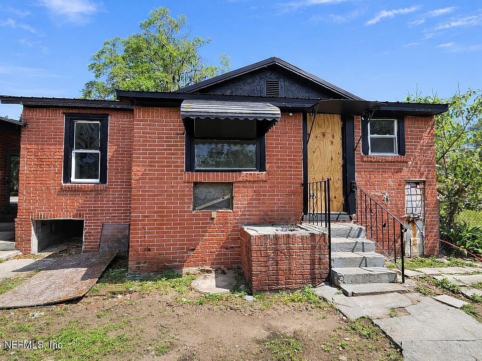 34th image of 9604 WOODLAND Avenue
